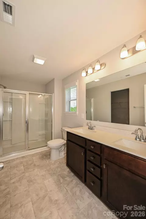 Bath - 740 Alexander Commons Dr, Monroe, NC 28112 photo 1 of 2