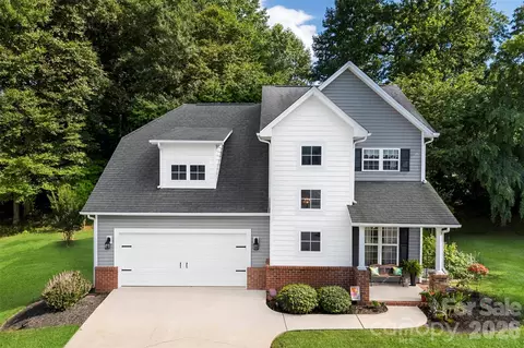 6008 River Garden Ct, Lowell, NC 28098