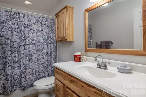 Bath - 980 S River Rd, Sylva, NC 28779 photo 2 of 3