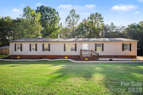 125 Heartwood Ln, Statesville, NC 28625
