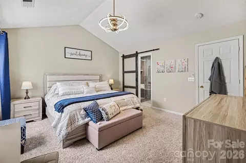 9725 Mattforest Cir, Charlotte, NC 28277