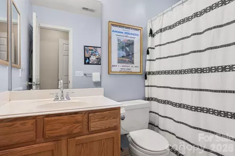 Bath - 324 Brixham Pl, Fort Mill, SC 29708 photo 2 of 3