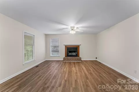 Living - 110 Wesley Dr, Morganton, NC 28655 photo 2 of 4