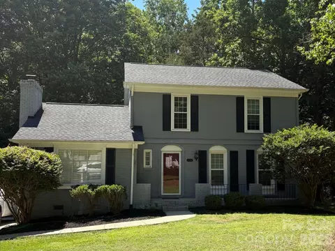 9322 New Towne Dr, Matthews, NC 28105