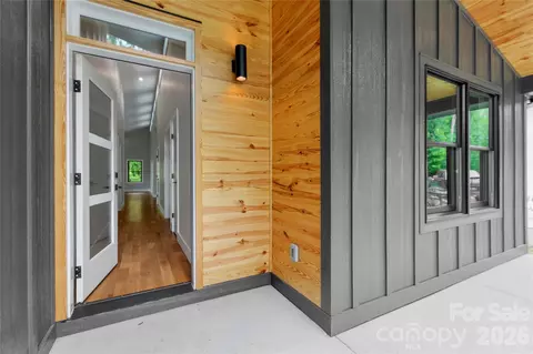 123 Welcome St, Brevard, NC 28712