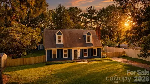 9418 Split Rail Ln, Charlotte, NC 28227