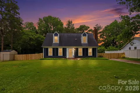 9418 Split Rail Ln, Charlotte, NC 28227