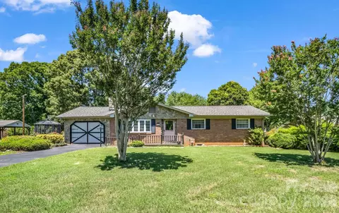 2302 Crosby Dr, Shelby, NC 28150