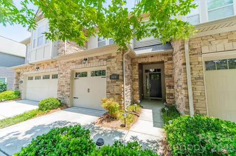 5636 Stonewells Dr, Charlotte, NC 28278