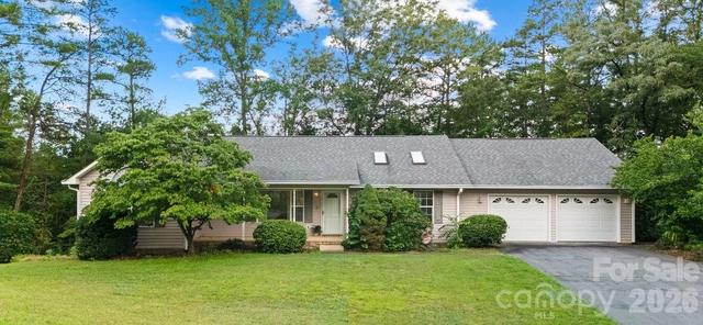 27 Red Maple Dr, Weaverville, NC 28787