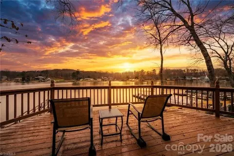 1250 Lake 9 Dr #9, Lexington, NC 27292