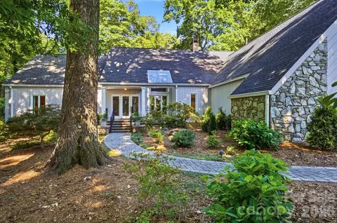 29 Sunrise Point Rd, Lake Wylie, SC 29710