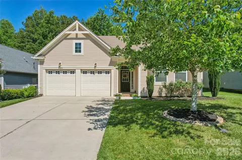 3198 Helmsley Ct, Concord, NC 28027