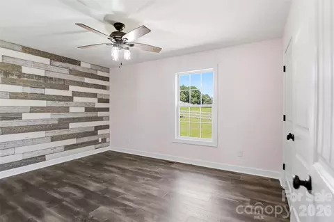 Bedroom - 1019 Clack A Drome Dr, Chester, SC 29706 photo 3 of 4