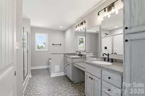 Bath - 1019 Clack A Drome Dr, Chester, SC 29706 photo 1 of 3