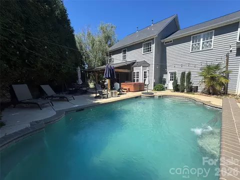 120 Louden Dr, Mooresville, NC 28115