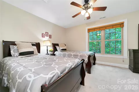Bedroom - 72 Tludatsi Ct, Brevard, NC 28712 photo 2 of 5
