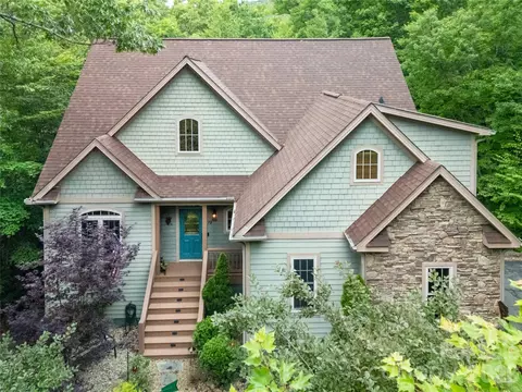 72 Tludatsi Ct, Brevard, NC 28712