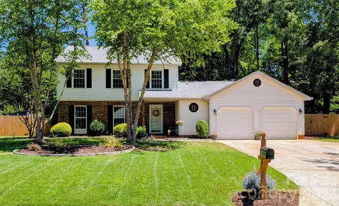 2509 Jaywick Ln, Matthews, NC 28105