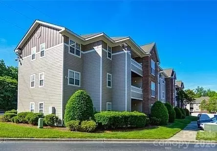 9810 Campus Walk H Ln #H, Charlotte, NC 28262