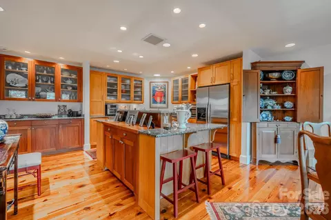 Kitchen - 77 Chestnut 106 St #106, Tryon, NC 28782 photo 3 of 4