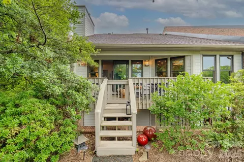 77 Chestnut 106 St #106, Tryon, NC 28782