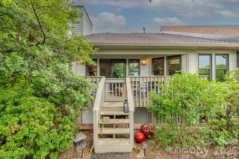 77 Chestnut 106 St #106, Tryon, NC 28782