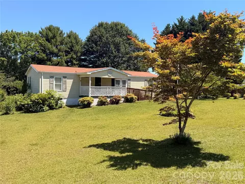 4248 Peachtree Ln, Granite Falls, NC 28630