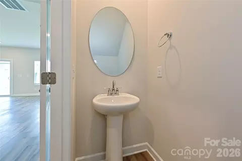 Entry Way - 1507 31st Ne St NE, Conover, NC 28613 photo 2 of 2