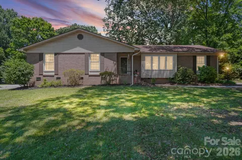 5329 Providence Rd, Charlotte, NC 28226