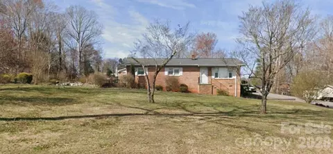 209 Saint Marys Church Rd, Morganton, NC 28655