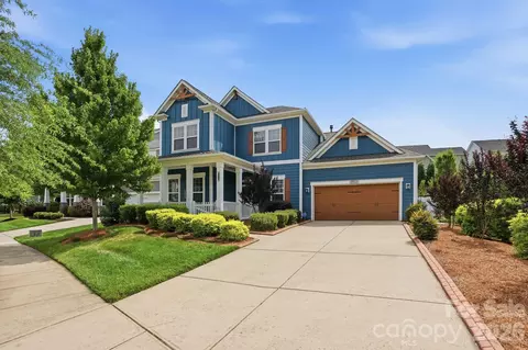 9833 Andres Duany Dr, Huntersville, NC 28078
