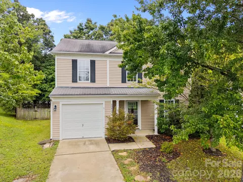 10609 Spring Rain Ct, Charlotte, NC 28278