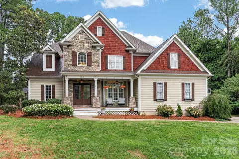 173 Yellow Jacket Cir, Mooresville, NC 28117