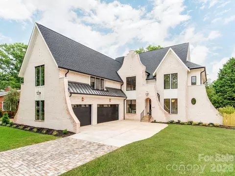 4627 Water Oak Rd, Charlotte, NC 28211