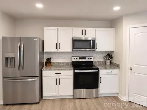 Kitchen - 4820 Stone Dr, Conover, NC 28613 photo 3 of 3