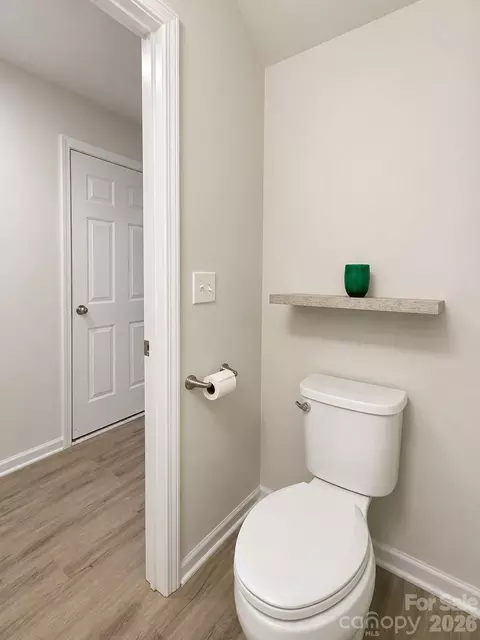 Bath - 4820 Stone Dr, Conover, NC 28613 photo 3 of 7