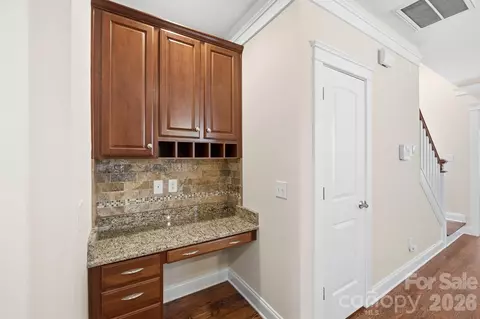 Entry Way - 717 E 8th St, Charlotte, NC 28202 photo 1 of 1