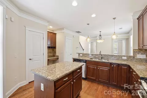 Kitchen - 717 E 8th St, Charlotte, NC 28202 photo 5 of 5