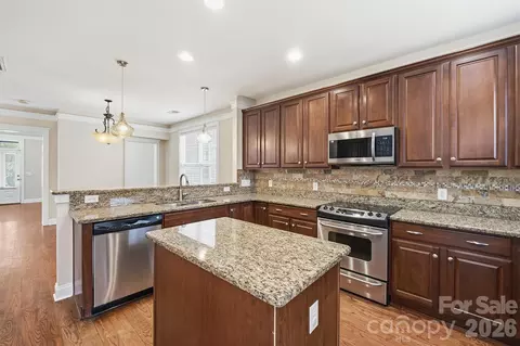 Kitchen - 717 E 8th St, Charlotte, NC 28202 photo 1 of 5