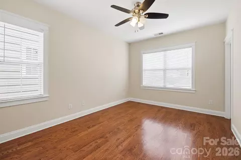 Bedroom - 717 E 8th St, Charlotte, NC 28202 photo 3 of 6