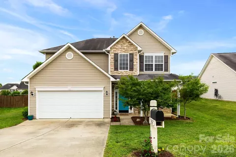 154 Haw River Rd, Fletcher, NC 28732