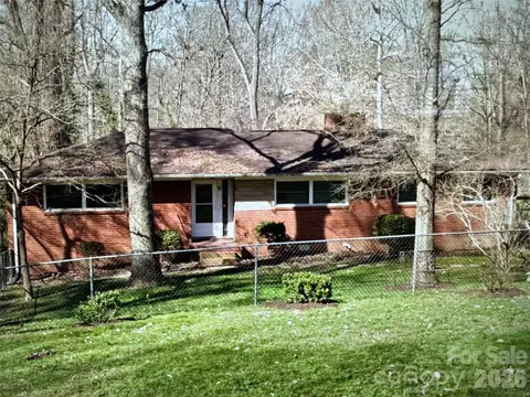 7328 Everett Dr, Charlotte, NC 28214