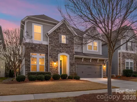 13105 Kornegy Dr, Charlotte, NC 28277