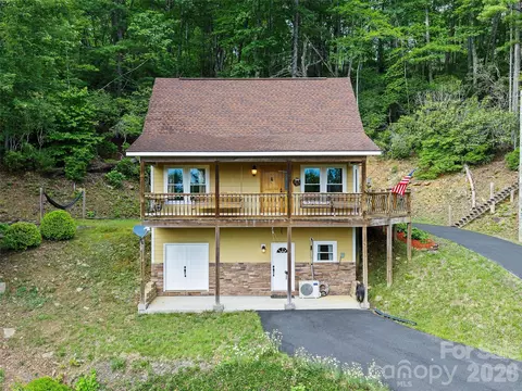 226 Orchard View Trl, Spruce Pine, NC 28777