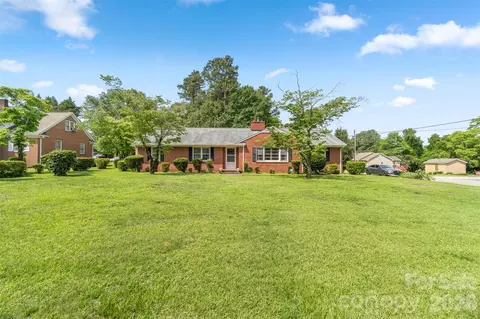 1400 Morven Rd, Wadesboro, NC 28170