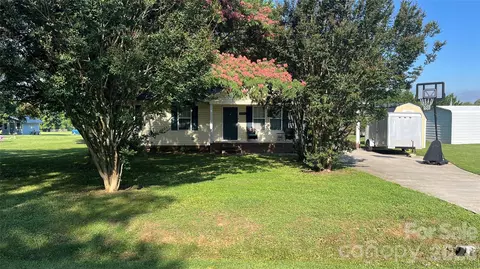 1920 Johnstown Rd, Crouse, NC 28033