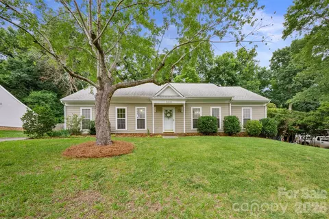 11833 Post Ridge Ct, Charlotte, NC 28226
