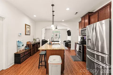 Entry Way - 964 Mathis Ave, Salisbury, NC 28146 photo 1 of 3