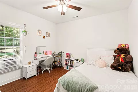 Bedroom - 964 Mathis Ave, Salisbury, NC 28146 photo 4 of 7